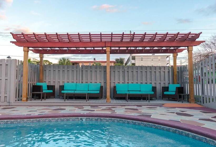 ホテル Admiral's Inn On Tybee Island