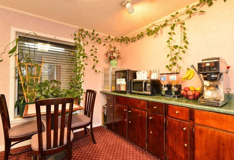 בית מלון כפרי Americas Best Value Inn Heflin