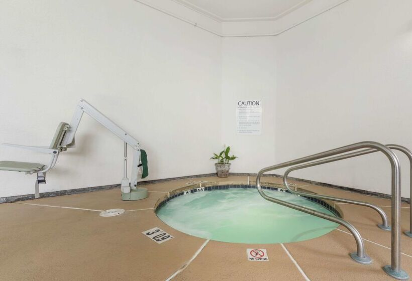 فندق Comfort Inn Arcata