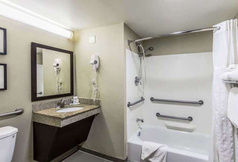 فندق Comfort Inn Medfordlong Island