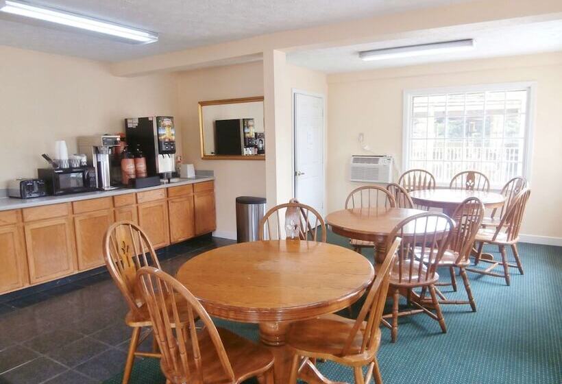 فندق Country Hearth Inn & Suites Cartersville