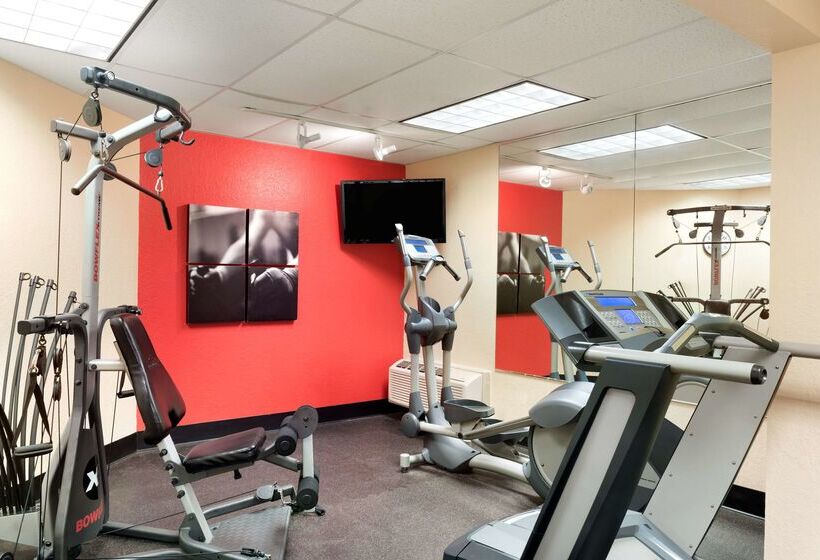 هتل Country Inn & Suites By Radisson, Cedar Rapids Airport, Ia