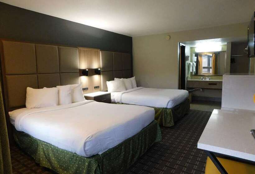 호텔 Days Inn & Suites By Wyndham Downtown Gatlinburg Parkway