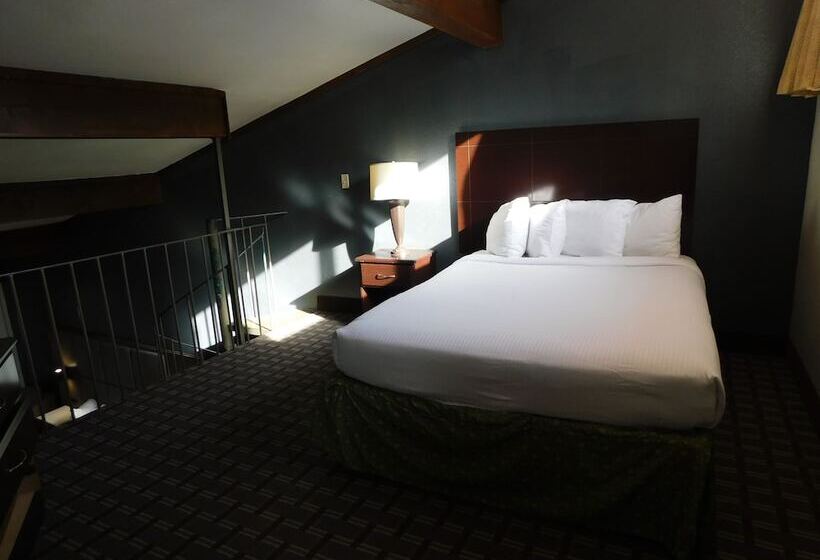 호텔 Days Inn & Suites By Wyndham Downtown Gatlinburg Parkway