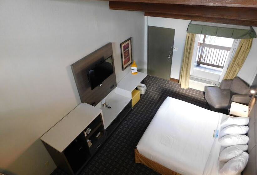 호텔 Days Inn & Suites By Wyndham Downtown Gatlinburg Parkway