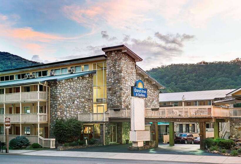 호텔 Days Inn & Suites By Wyndham Downtown Gatlinburg Parkway