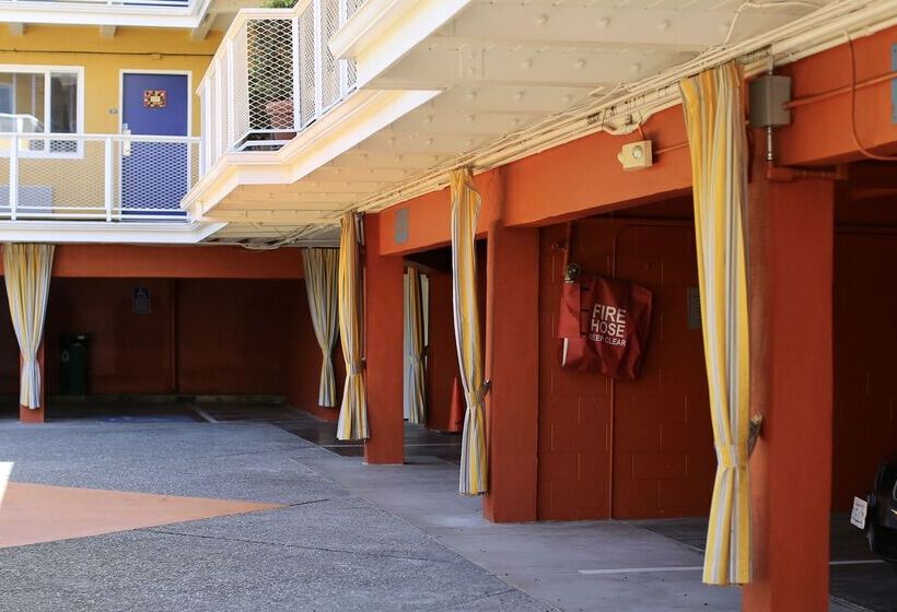 בית מלון כפרי Del Sol