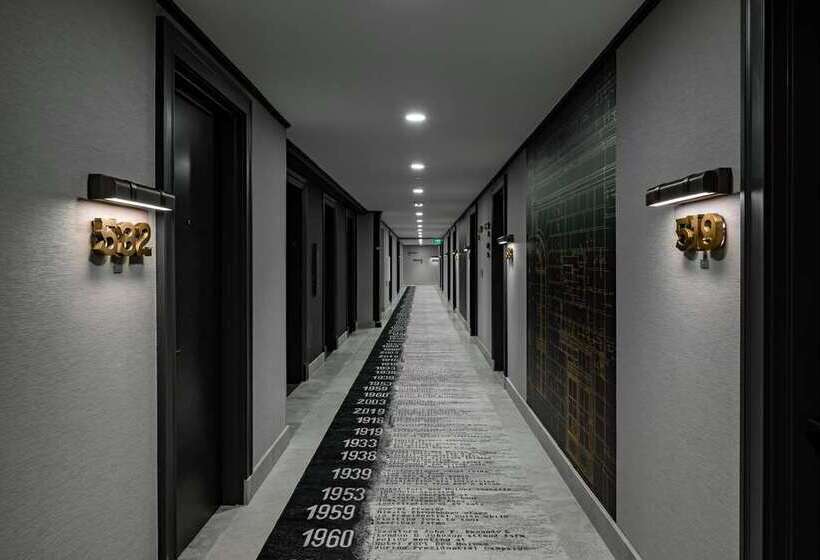 Отель Fort Des Moines, Curio Collection By Hilton