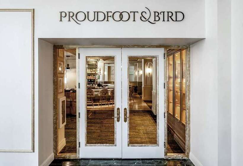 Отель Fort Des Moines, Curio Collection By Hilton