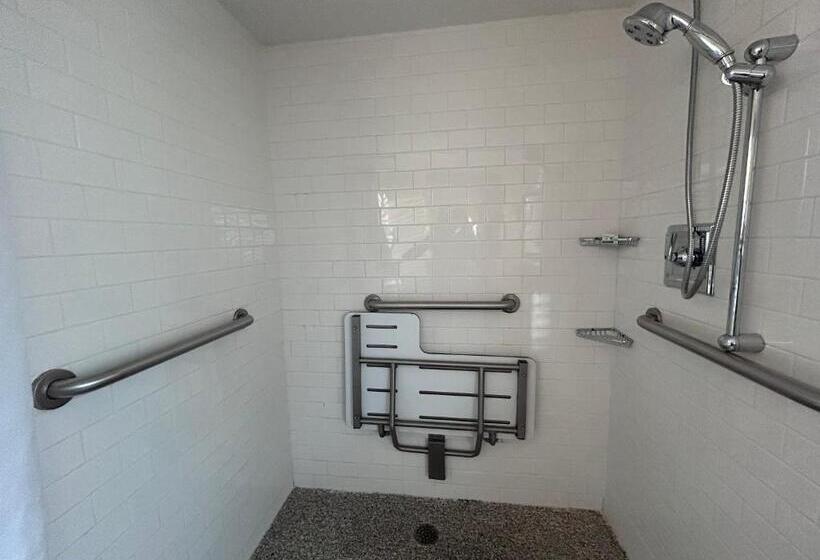 בית מלון כפרי Fort Pontchartrain Detroit, A Wyndham