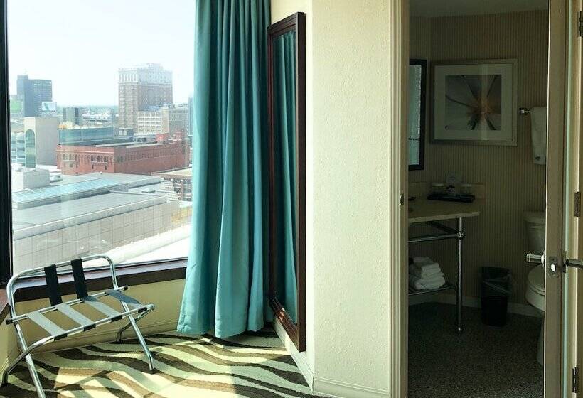 בית מלון כפרי Fort Pontchartrain Detroit, A Wyndham