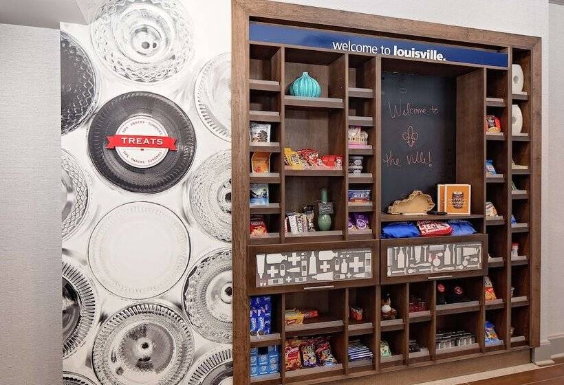 호텔 Hampton Inn Louisville Downtown