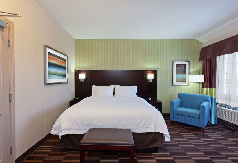 בית מלון כפרי Hampton Inn Morgan Hill