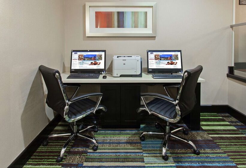 فندق Hampton Inn Morgan Hill