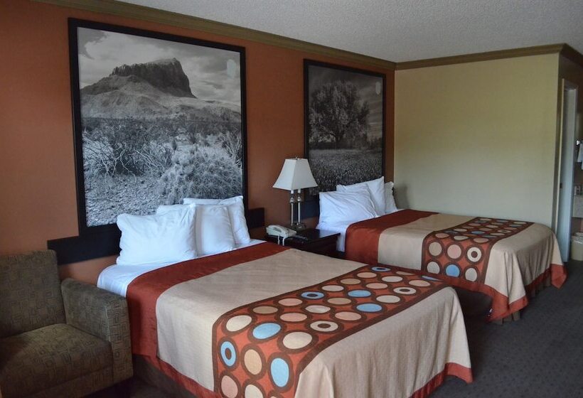 酒店 Hill Country Inn & Suites