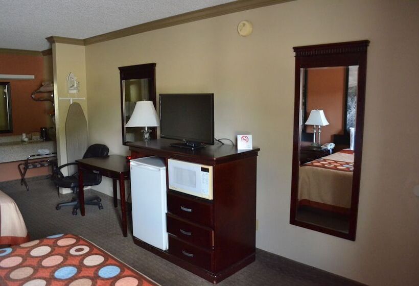 酒店 Hill Country Inn & Suites