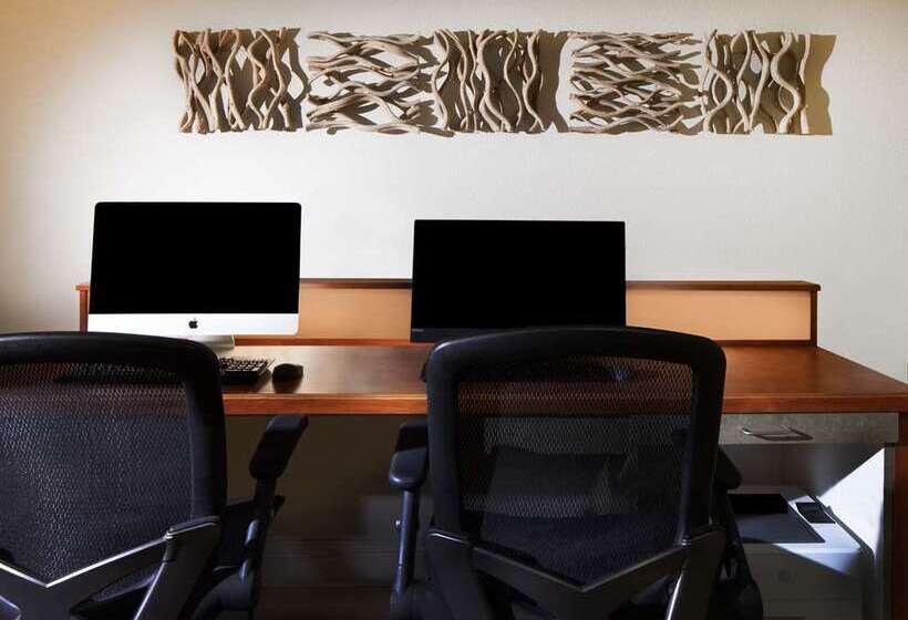 فندق Hilton Santa Cruz/scotts Valley