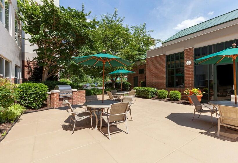 酒店 Homewood Suites By Hilton Falls Church   I 495 At Rt. 50