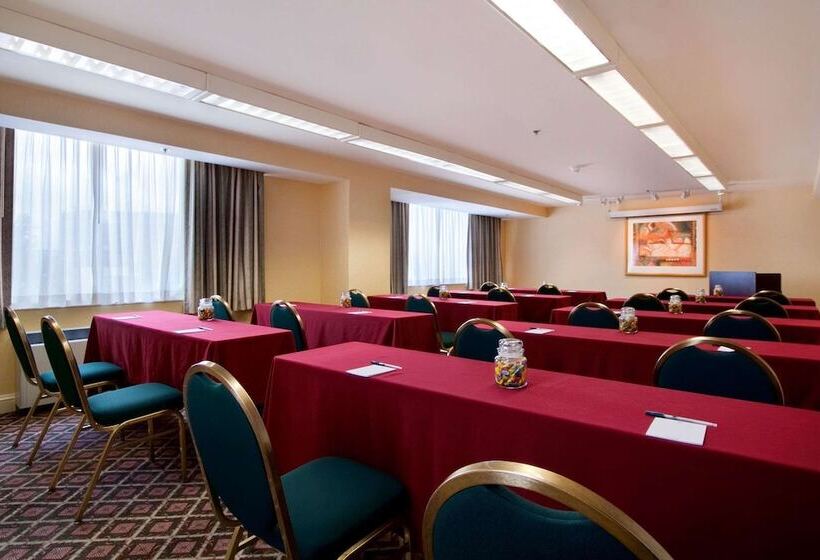 فندق Homewood Suites By Hilton Falls Church   I 495 At Rt. 50