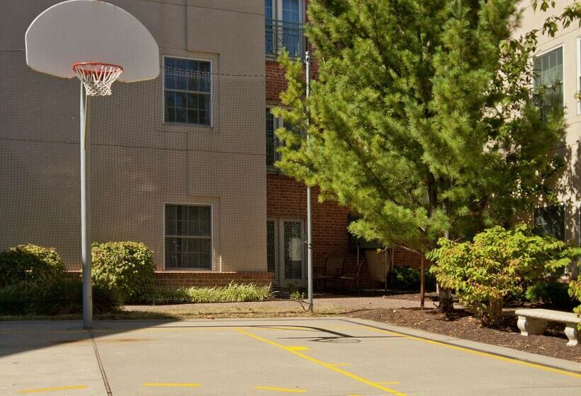 فندق Homewood Suites By Hilton Kansas Cityairport