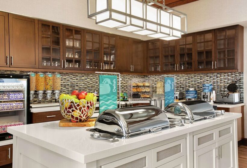 فندق Homewood Suites By Hilton Kansas Cityairport