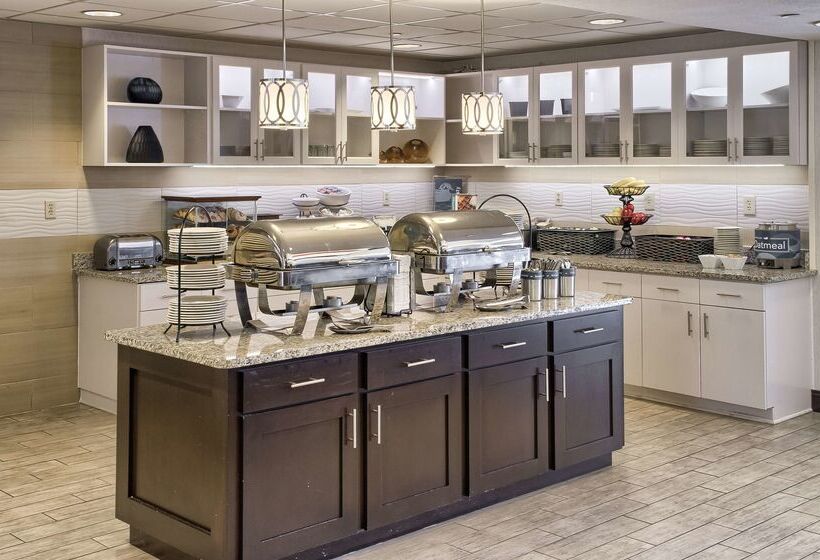 هتل Homewood Suites By Hilton Mobile Airport University Area