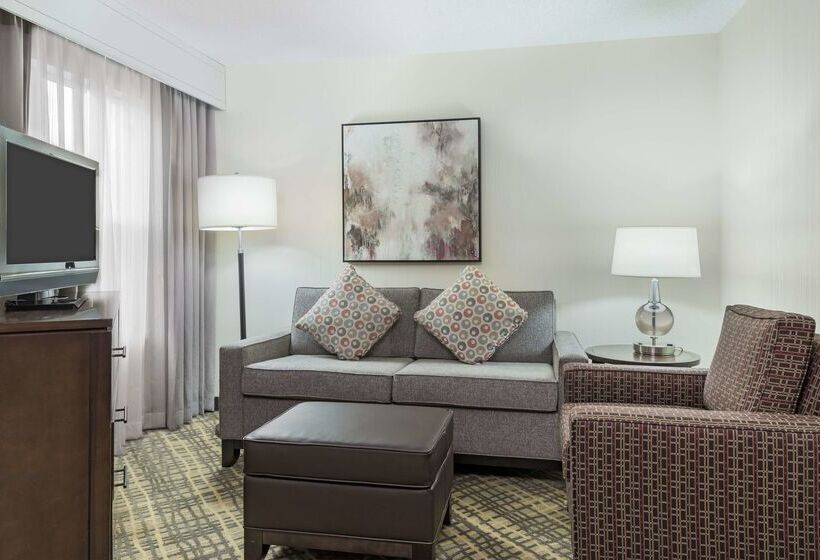 هتل Homewood Suites By Hilton Raleighcrabtree Valley