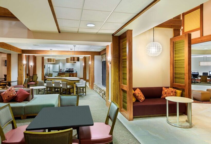 هتل Homewood Suites By Hilton Raleighcrabtree Valley