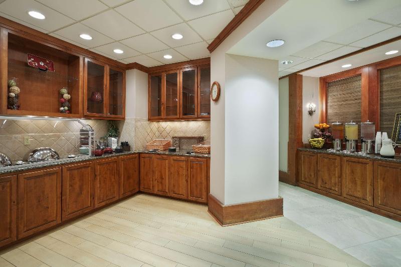 هتل Homewood Suites By Hilton Raleighcrabtree Valley