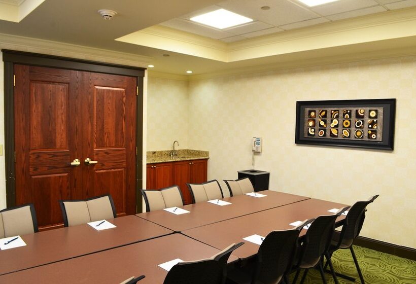 فندق Homewood Suites By Hilton Reading