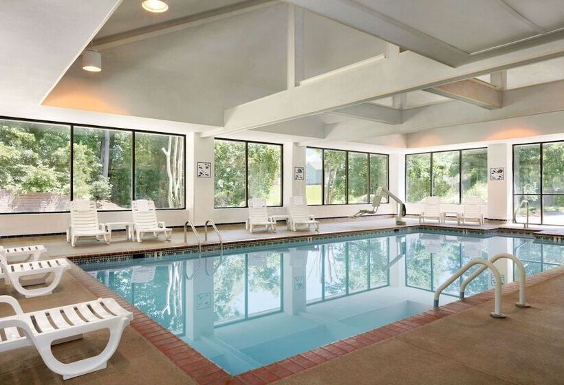 هتل Homewood Suites By Hilton Williamsburg
