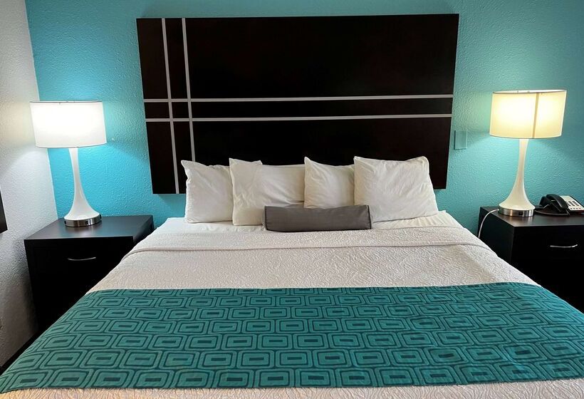 هتل Howard Johnson By Wyndham Houston Heights/downtown