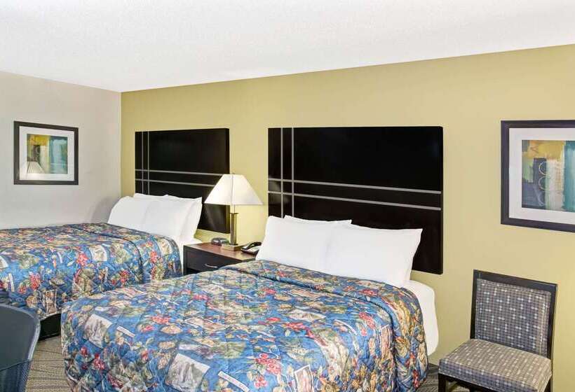 酒店 Howard Johnson By Wyndham Houston Heights/downtown