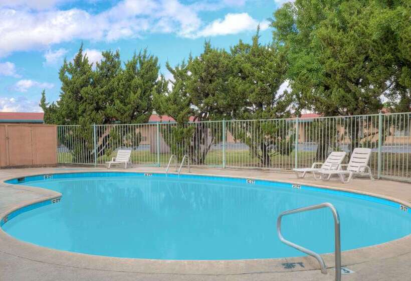 فندق Howard Johnson By Wyndham Modesto Ceres