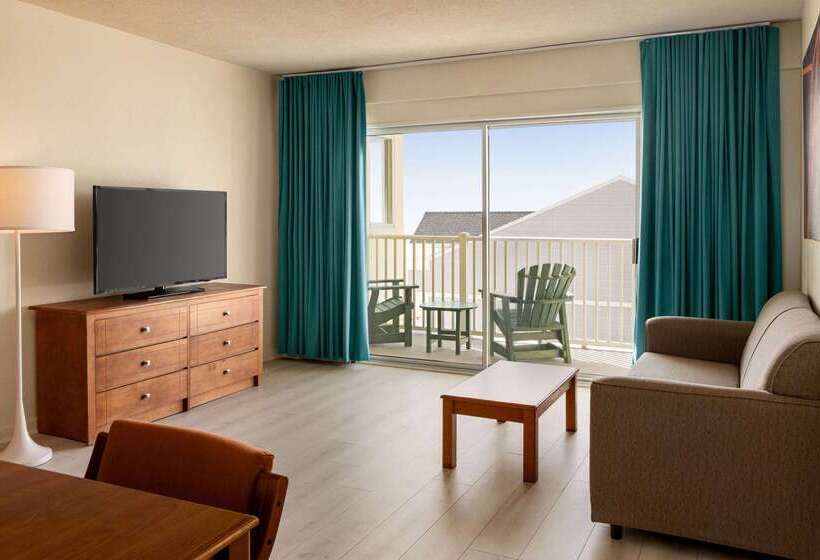 هتل Howard Johnson By Wyndham Ocean City Oceanfront