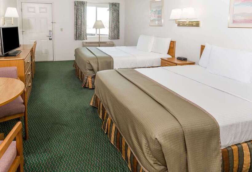 فندق Howard Johnson By Wyndham Roseburg