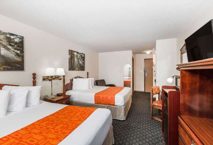 ホテル Howard Johnson By Wyndham Wichita Airport