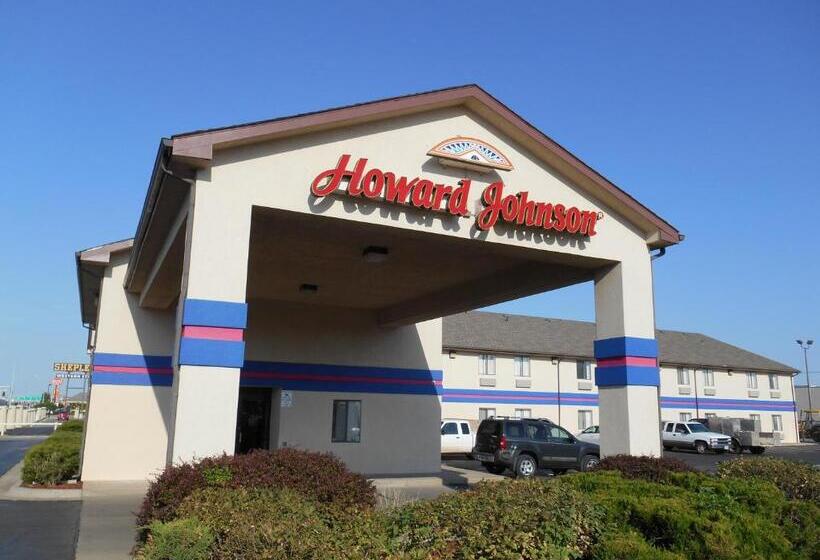 ホテル Howard Johnson By Wyndham Wichita Airport
