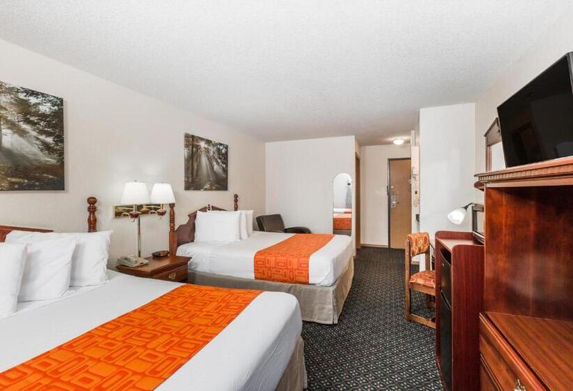 ホテル Howard Johnson By Wyndham Wichita Airport