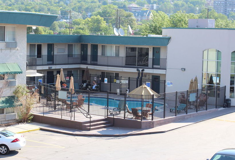 فندق North Temple Inn