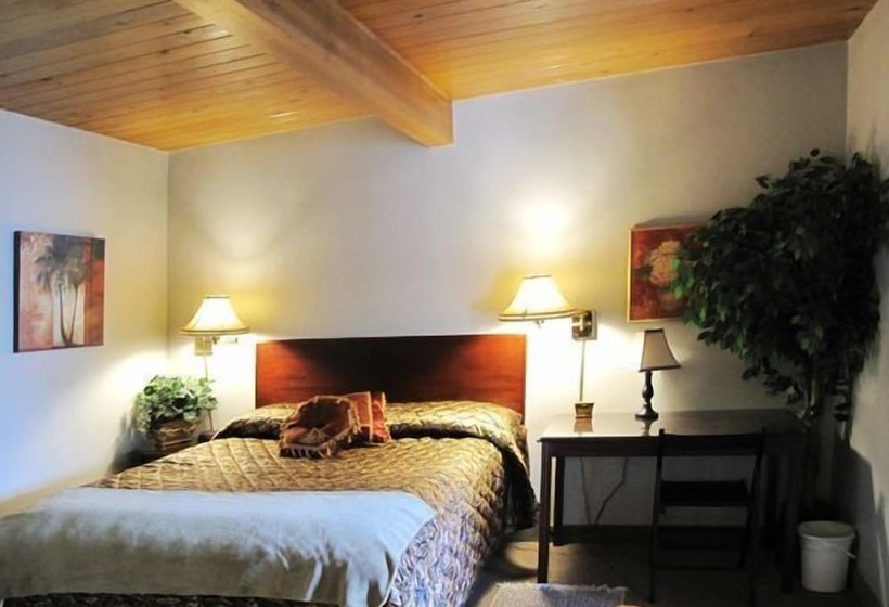 فندق Hudson Manor Inn