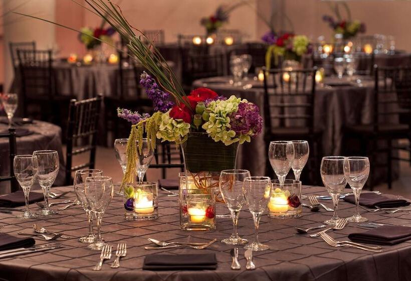 هتل Hyatt Regency Rochester