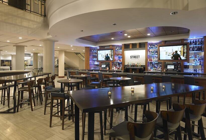 Отель Hyatt Regency Rochester