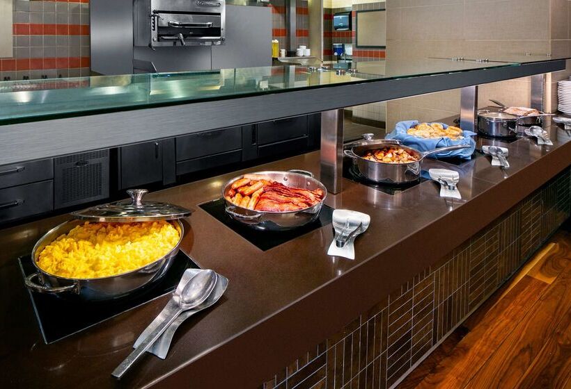 Отель Hyatt Regency Wichita