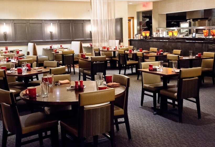 Отель Hyatt Regency Wichita