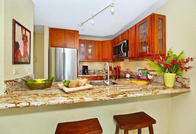 Отель Ilikai Marina Vacations