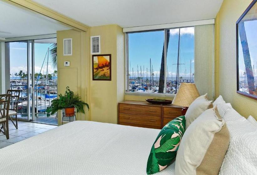 Отель Ilikai Marina Vacations