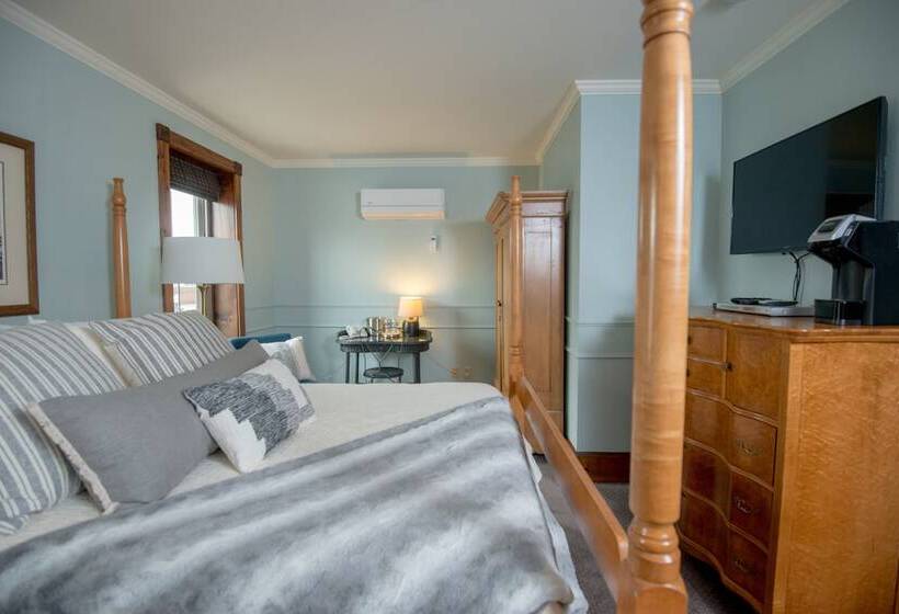 בית מלון כפרי Inn At Cedar Crossing