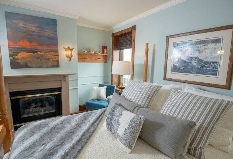 בית מלון כפרי Inn At Cedar Crossing