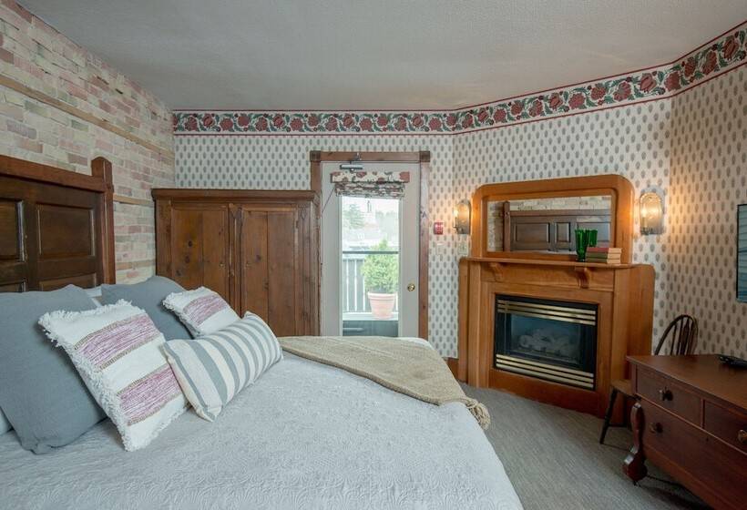 בית מלון כפרי Inn At Cedar Crossing